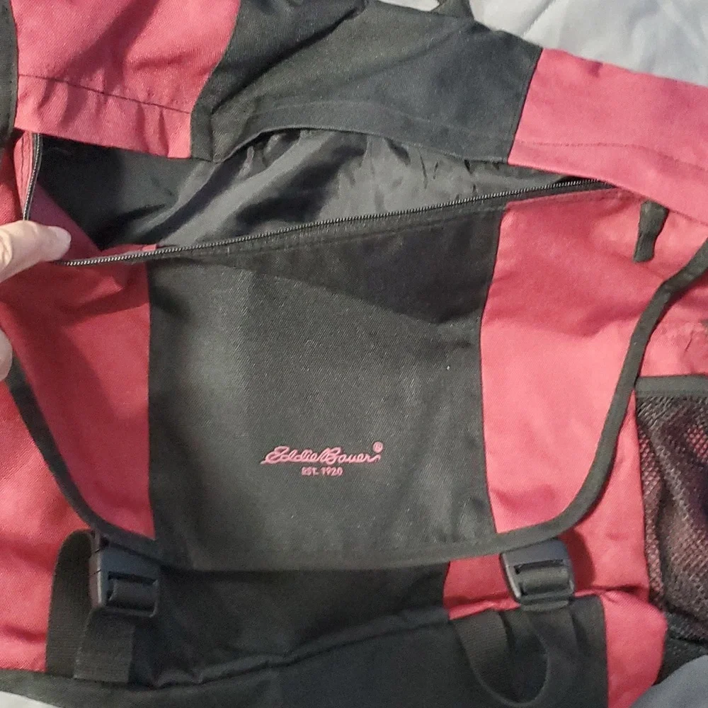 🏠 EDDIE BAUER Unisex Messenger Bag